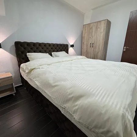 Apartment Banovic *